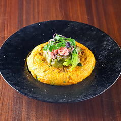 スパニッシュオムレツ カニとワカモレ アメリケーヌソース