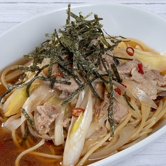 ポークとピリ辛ごま油のスープパスタ