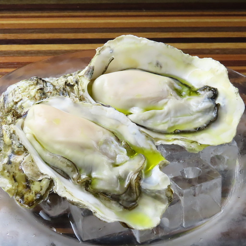 本日の生牡蠣＆焼き牡蠣