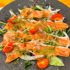 鮮魚のカルバッチョ（本日のおすすめメニューをご覧ください）