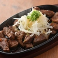 料理メニュー写真&nbsp;牛極上カイノミ鉄板サイコロステーキ(Sサイズ)