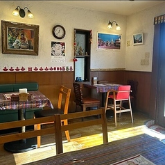 テーブル・椅子・食器などの消毒・除菌・スタッフのマスク着用など徹底した衛生管理のもとに入店時の検温、店内のアルコール殺菌、定期的に設置しております。換気、空気清浄、水、健康、健康に気を使ってのご提供をさせていただいております。ご来店の際はご安心してご利用をお得にご案内いたします。