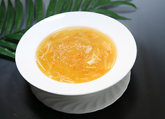 蟹肉入りフカヒレスープ