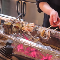 炭火が引き出す、旬素材の旨み炉端焼き♪