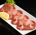 当店自慢の新鮮な牛タンは、一度食べたらやみつきに◎ぜひご賞味ください♪