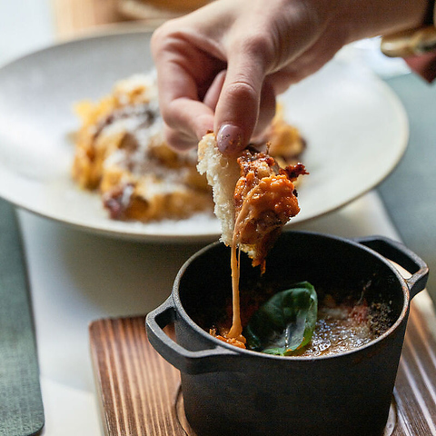 �I�X�e���A �C�^���A�[�i �Z�u���E�G���o�[�Y  �q���g�����s