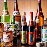料理に合わせた豊富な種類のお酒を揃えて皆様のご来店をお待ちしております。至福の一杯を提供します