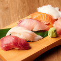 料理メニュー写真&nbsp;職人仕立ての本日おすすめ握り