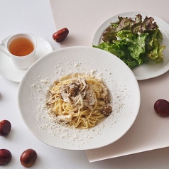 栗と3種きのこのクリームパスタ <サラダ付き>