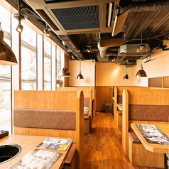 席間隔も十分ございますので、お席で美味しい焼肉をお楽しみください。