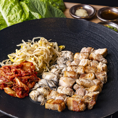 韓国鍋 オモニ 梅田店の特集写真