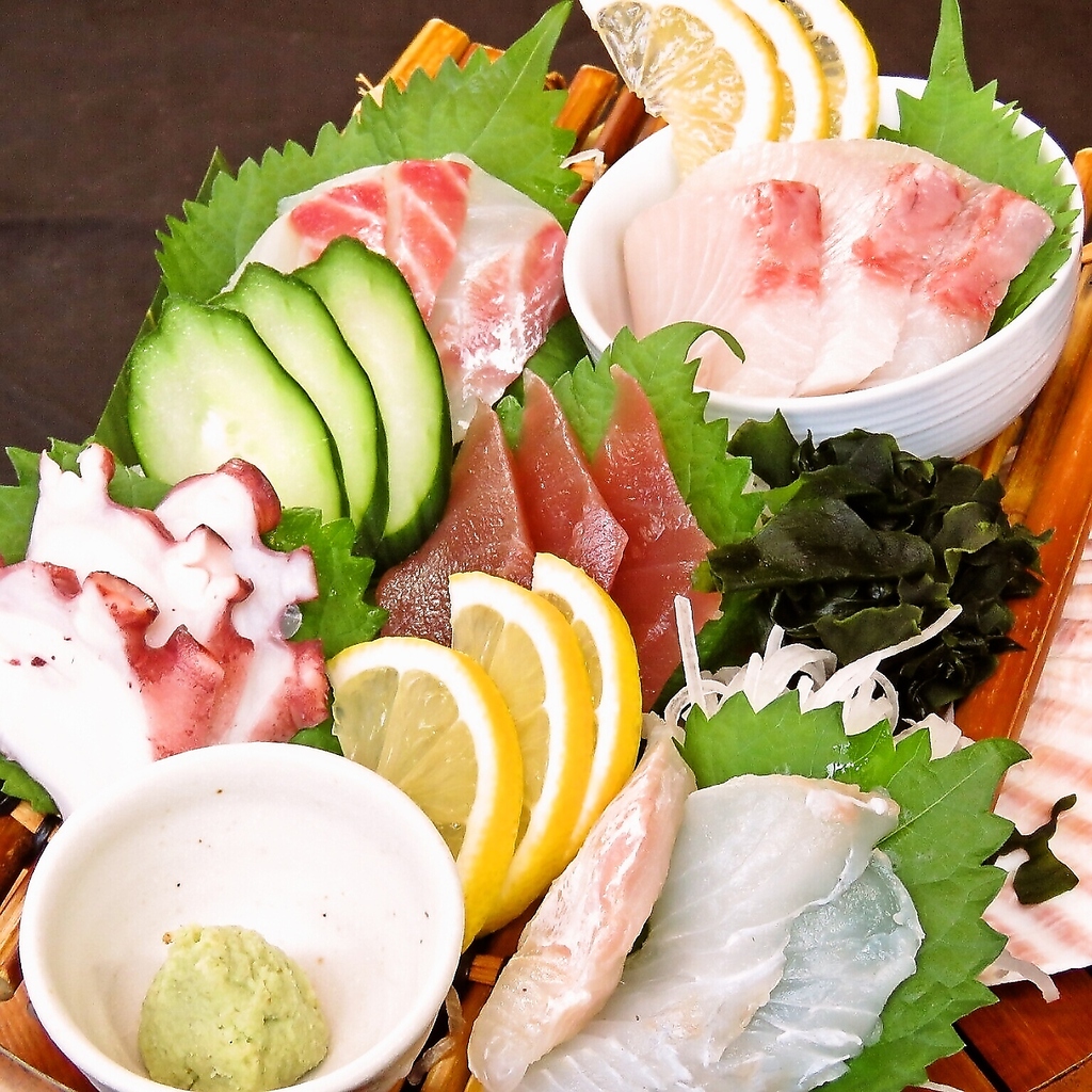 市場直送の海鮮をリーズナブルに！鮮度抜群の刺盛りは必食！