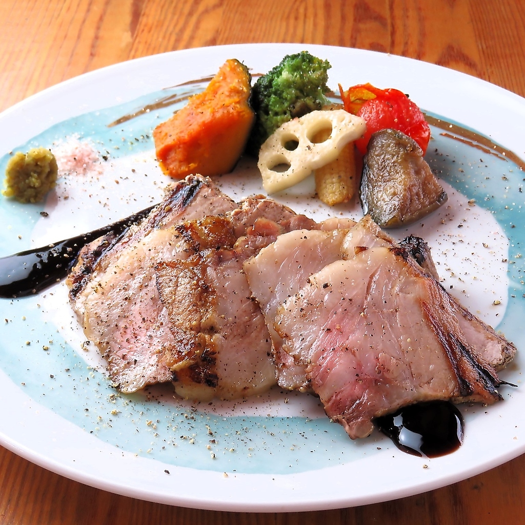 記念日・誕生日のお出かけにもおすすめです！店内のおしゃれな雰囲気で美味しいごはんを提供します