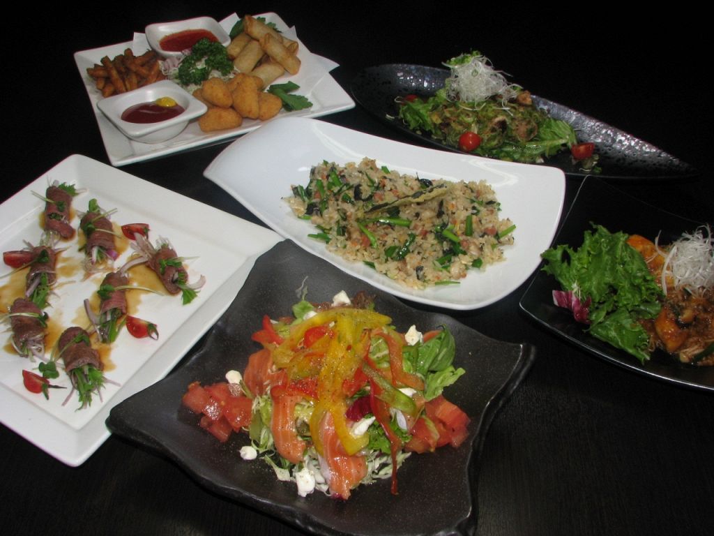 2.5時間の飲み放題付きで予算に合わせてコースが選べる