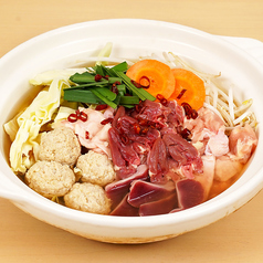 鶏の旨味たっぷり！自慢のとり鍋