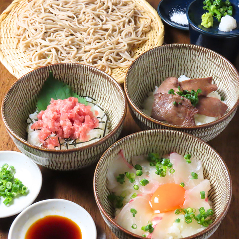 【NEWオープン！】本格十割蕎麦を手軽に♪日替わり丼セットや地酒・酒肴も充実