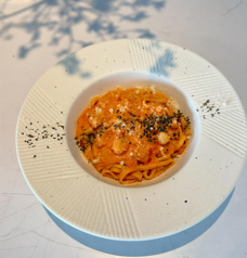 海老と貝柱のトマトクリーム