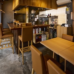 1階のテーブル席