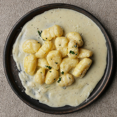 手作りニョッキ ゴルゴンクリーム