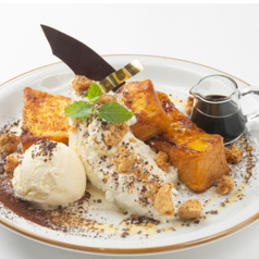 生プルマン使った特製フレンチトーストの写真