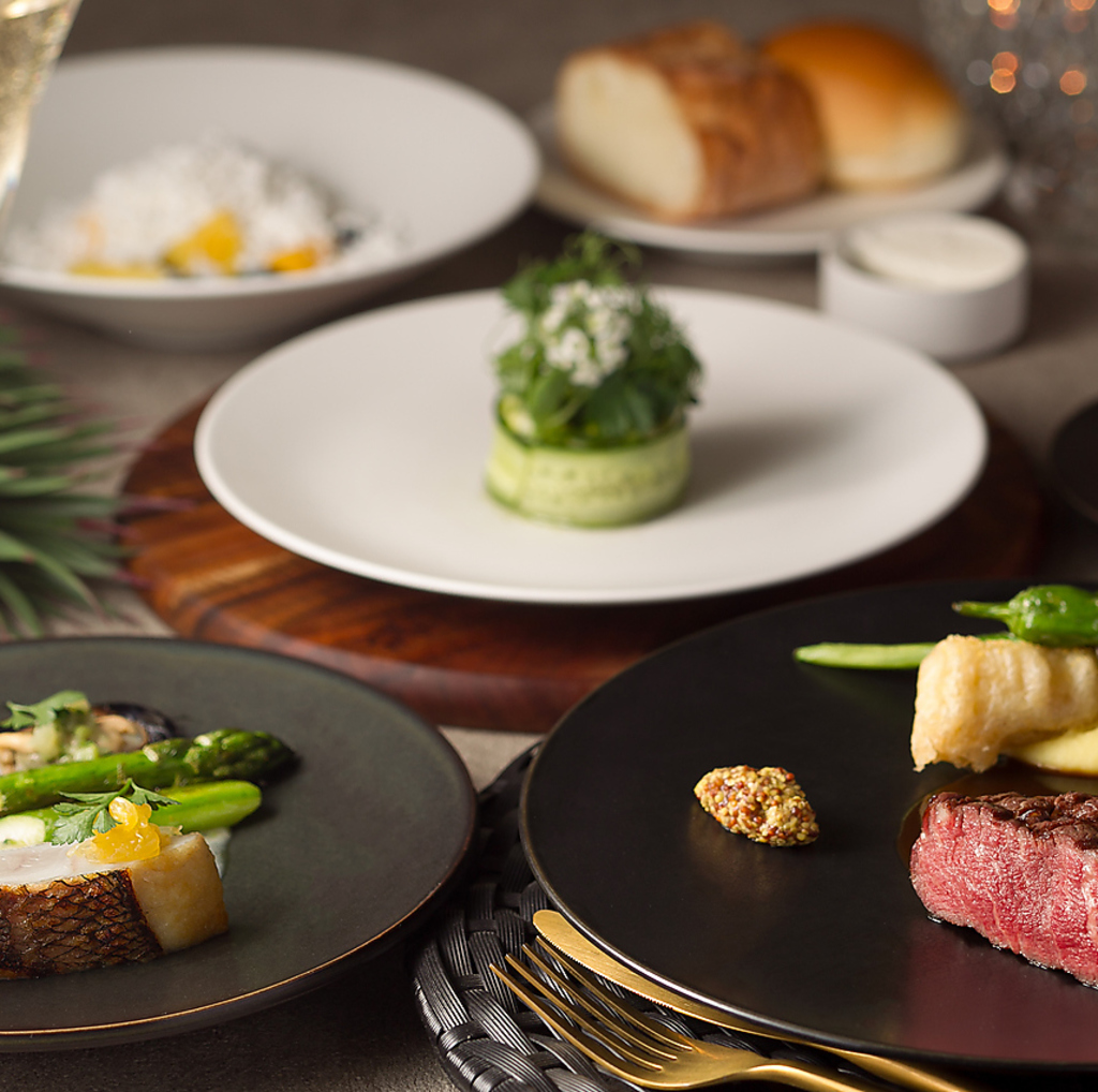 シェフズスペシャルコースは多彩なアラカルト料理からセレクトしたメニューをコース仕立てに