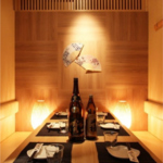 上質空間で、心ゆくまでごゆっくり。 洗練された設えで、至福のひとときをお過ごしください。