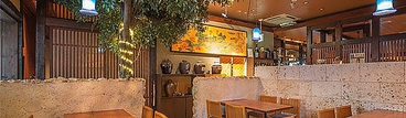 沖縄地料理  龍潭 とまりん店の雰囲気1