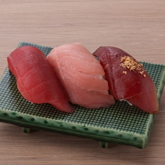 本マグロ三昧（赤身・中トロ・漬け）