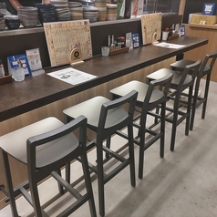 カウンターは5席おひとり様大歓迎！