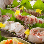 新鮮なお刺身は、最高の贅沢♪全国各地の朝水揚げされたばかりの鮮魚を贅沢に盛り付けます♪