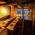 くつろぎの空間をテーマにデザイナーの手掛けた半個室は様々な用途でご利用頂けます。