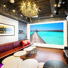 【シネマ100インチ以上確約ルーム】大迫力の映像体験ができるプロジェクター完備。