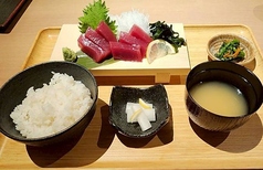 赤身マグロ定食