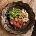 料理メニュー写真&nbsp;牡蠣と牛ハツのユッケ