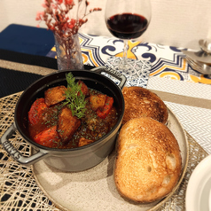 ラボ・デ・ボーイ・エストゥファド・コム・ヴィーニョ・ティント（小麦）