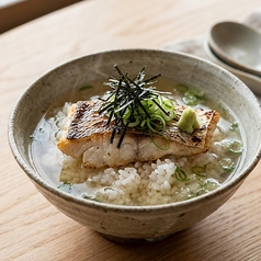 あご出汁仕立てのお茶漬け