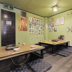 足をゆったり伸ばせる掘りごたつ席は、まるで自宅にいるような寛ぎの空間。プライベートな雰囲気で、周りを気にせず草鍋を囲んで語り合いたいご家族やご友人に最適です。長時間の食事でも疲れにくく、心ゆくまで料理と会話をお楽しみいただけます。【野田/野田阪神/鍋/個室】