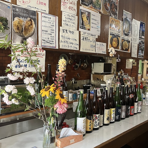 うっちゃんの手作り餃子と宮城県松島産の牡蠣をお楽しみください！
