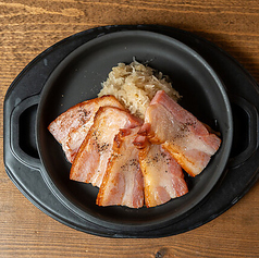 焼きベーコンとザワークラフト　3pcs