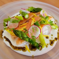 目でも楽しめる本格フレンチ