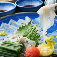 朝獲れ鮮魚を毎日市場で仕入れています。