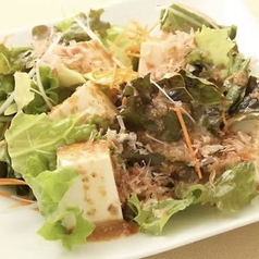 豆腐サラダ