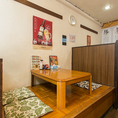 店内奥にも4名様までの座敷を2卓ご用意しております。