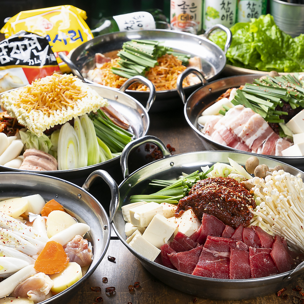 肉・海鮮・炒め物など豊富な料理をご用意しています♪冬には温かい鍋もご利用いただけます！