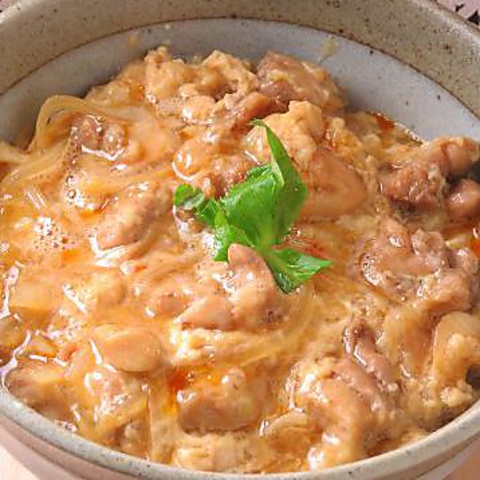 美観地区観光後にもおすすめ！究極の親子丼のAセットは660円～