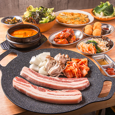 神田韓国料理　パンチャンのコース写真