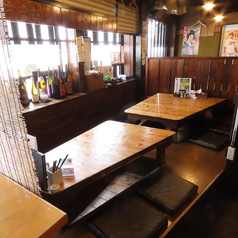 ゆったり寛げるお座敷もございます。用途に合わせてご利用ください。