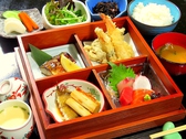 ランチタイム数量限定！夢一膳自慢のお弁当。種類豊富なお料理がついて大満足！松花堂弁当2200円(税込)/夢一弁当1000円（税込）※写真はイメージです