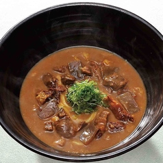 牛すじカレーのおうどん／しゃぶ肉カレーのおうどん