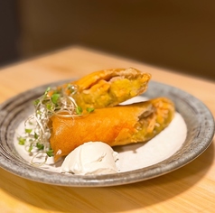 サーモンとさつまいもの春巻き（2切れ）